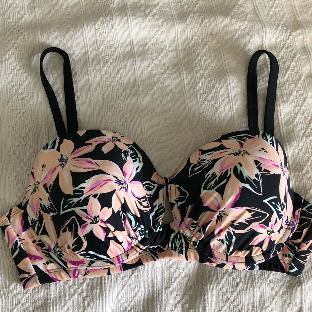 bikini top, two piece